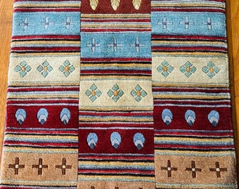 Hand-Knotted Tibetan Wool Rug: Vegetable Dye, Traditional Design
