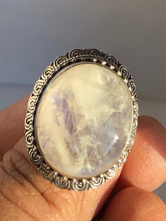 A beautiful rainbow moonstone ring - image 1