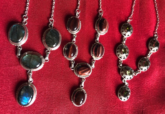 Beautiful silver and gemstones necklaces - image 1