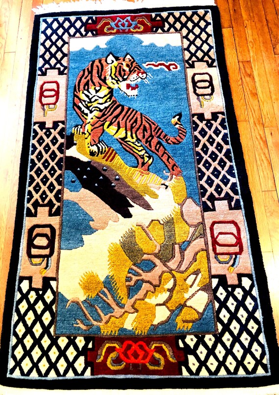 Handmade Tibetan Tiger Rug: Pure Sheep Wool, Hand-knotted 3x6 Ft