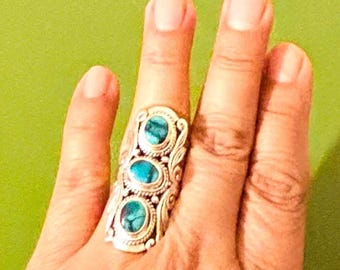 Handmade turquoise Silver Ring: Tibetan Design, made in Nepal