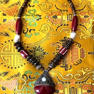 Handmade Tibetan Yak Horn Pendant Necklace: Boho Tribal Jewelry