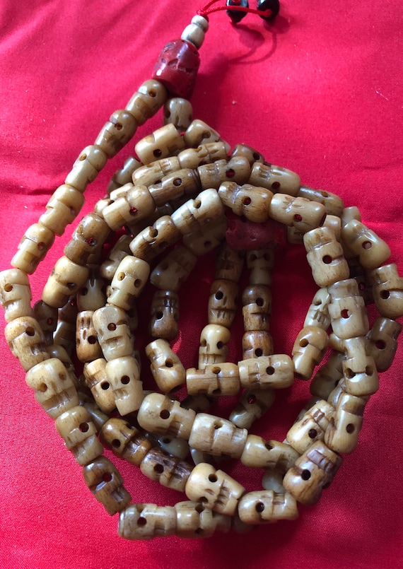 Old yak-bone prayer beads