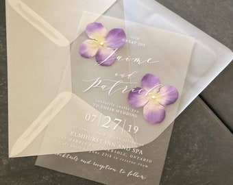 Clear Wedding Invitation. Pressed Flowers. Vellum Envelope. Floral. 5x7. Transparnet Invitations