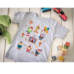 Zirkusclown, Kinder Kleidung, Geburtstagsgeschenk, Clown-Geburtstags-Party, Zirkus-Geburtstag-Outfit, Kinder-Geburtstags-Geschenk, Geburtstag T-Shirt, Kurzarm