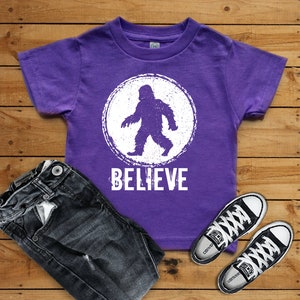 Bigfoot carino credere illustrazione manica corta t-shirt bambini