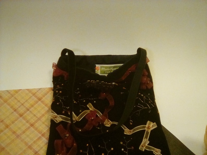 Handmade Velvet Bag Velvet Drawstring Bag with Beads Ribbon Ribbon Embroidery Vintage Evening Bag and Brooch 1980s Handmade Velvet Bag