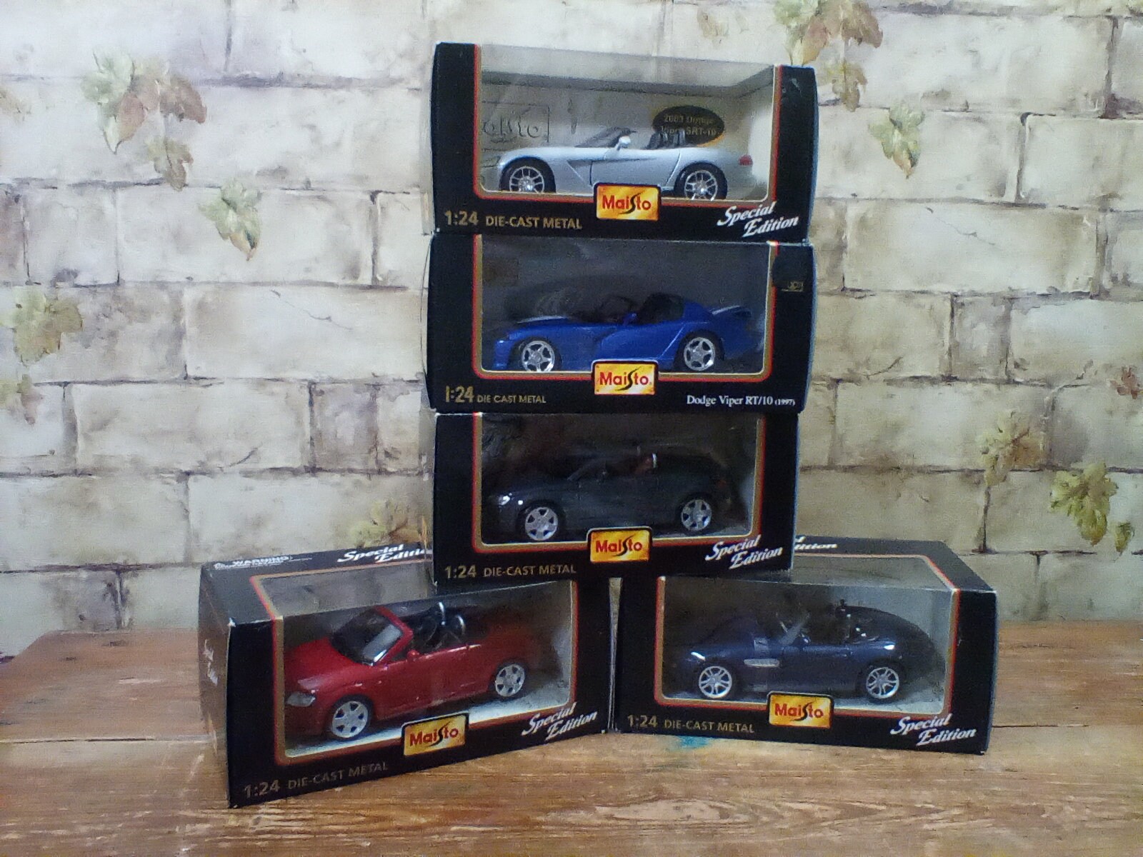 Maisto 1:18 Special Edition Die Cast Vehicles, This morning…