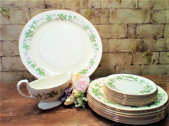 Los platos antiguos de porcelana homer laughlin se venden por