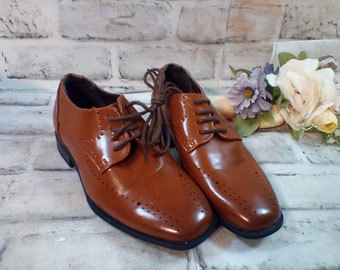 Boys Dress Shoes, Atwell Style Stacy Adams Size 11 M, Never Worn, Lace Up Cognac Color