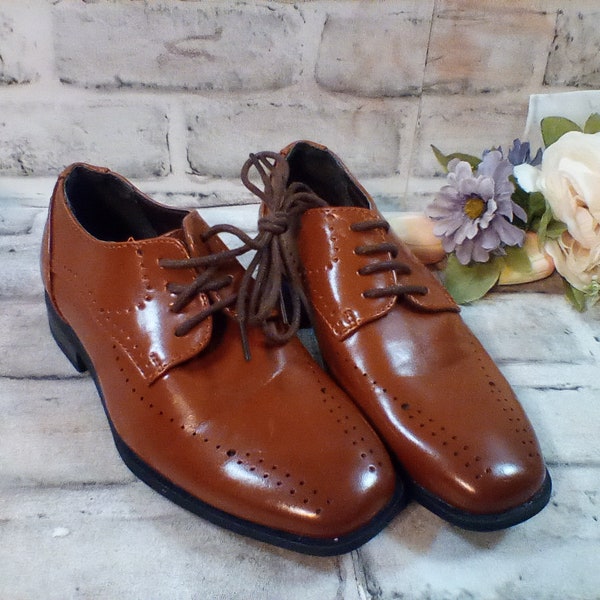 Boys Dress Shoes, Atwell Style Stacy Adams Size 11 M, Never Worn, Lace Up Cognac Color