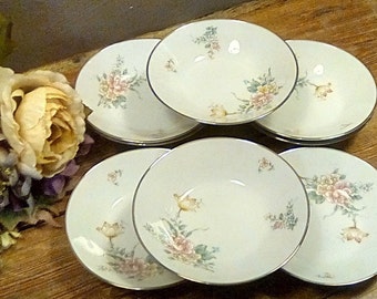 Vintage Noritake Dessert or Berry Bowl from the 1970s, Coquet is a Retired Pattern, 5 1/2&quot; Bowl From Noritake, Small Bowl with Platinum Trim