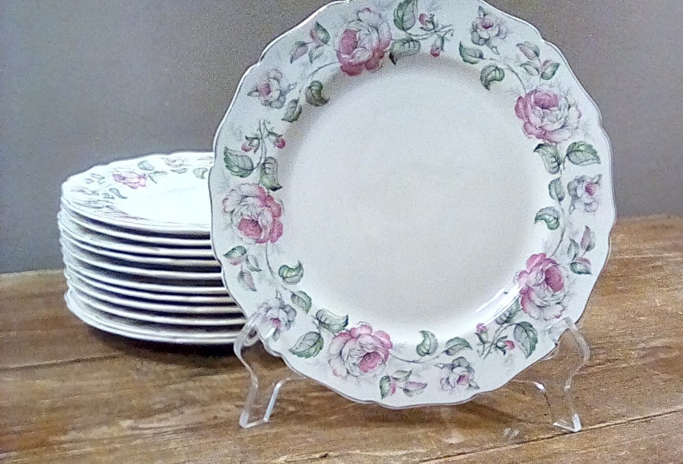Vintage Lunch Plates 4 Porcelain 8 1/4 Plates by Etsy