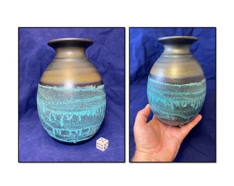 Crutchfield Studio Pottery Vase, 7.5 Inch Hand Thrown Vase w Blue Green Drip Glaze, Artist Signed