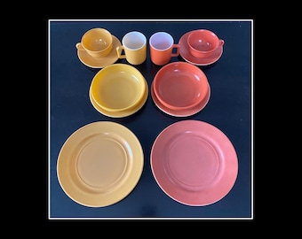 Hazel Atlas Ovide Platonite Place Setting: Mid-Century Kitchen Glassware