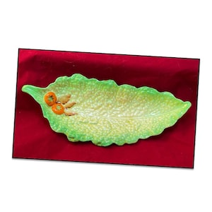 Carlton Ware Majolica Lettuce Leaf Tomato Dish, 11.5 Inches, Made in England