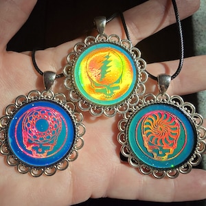 Grateful Dead Mood Pendants, Necklace, Color Changing, Jerry Garcia, Psychedelic, Holographic, Stealie, Steal Your Face, Deadhead, Dead Fan