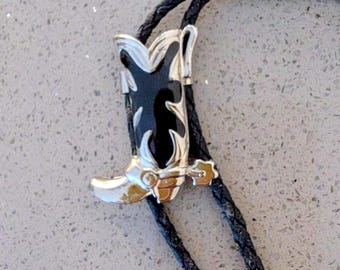 Vintage Cowboy Boot Bolo Tie – Silver Tone Western Accessory