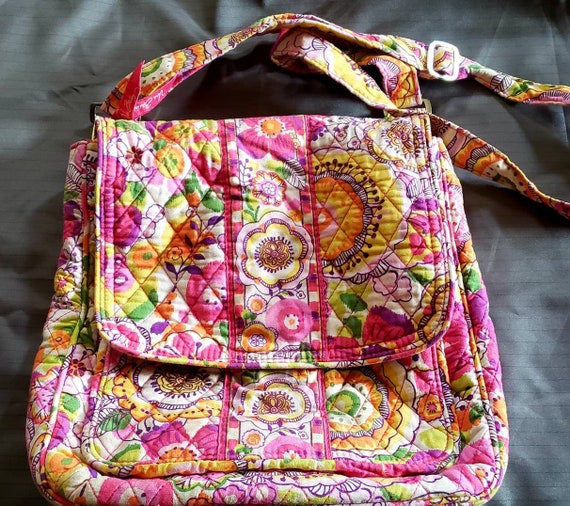 Vintage Vera Bradley pink quilted cross body bag Gem