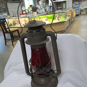 Vintage Dietz No. 2 Blizzard Red Globe Oil Railroad Lantern