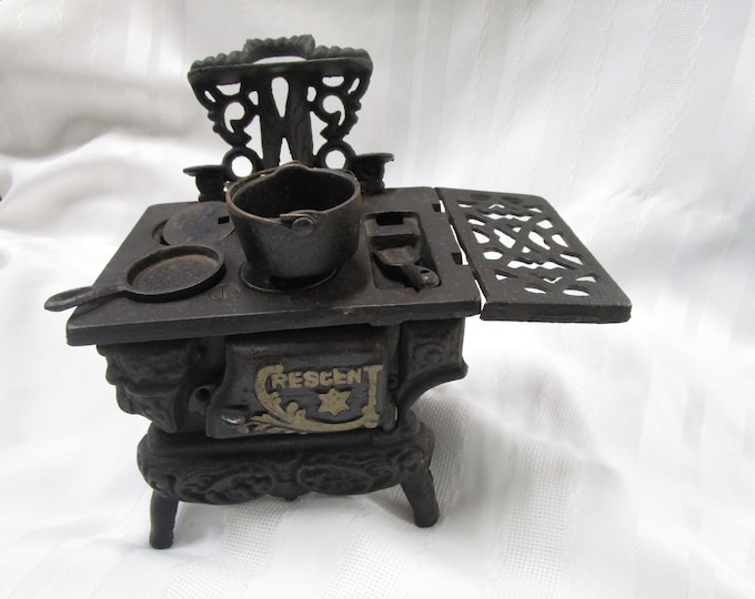 Vintage Crescent Cast Iron Miniature Stove With Accessories Etsy