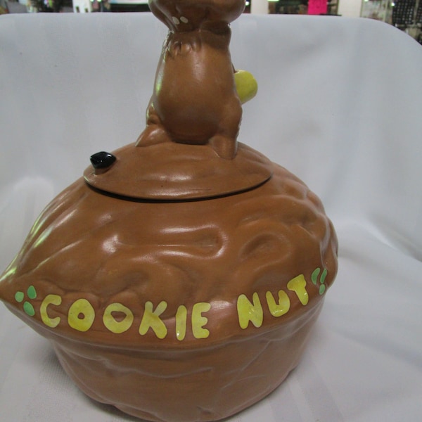Vintage Twin Winton Cookie Nut Chipmunk on Walnut Ceramic Cookie Jar