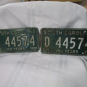1970 South Carolina 300 Years 1670-1970 D 44574 Matched Pair Automobile License Plate Tag