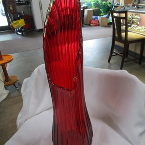 Vintage LE Smith Amberina Glass Large Ribbed Swung Vase
