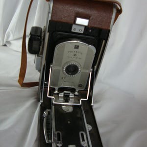 Vintage Polaroid Land Camera Model 95 Leather Exterior UNTESTED