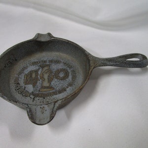Vintage International Molders and Allied Workers Union Cast Iron Mini Skillet Ashtray