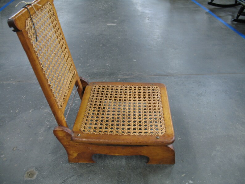 Vintage Wood And Cane Folding Canoe Chair