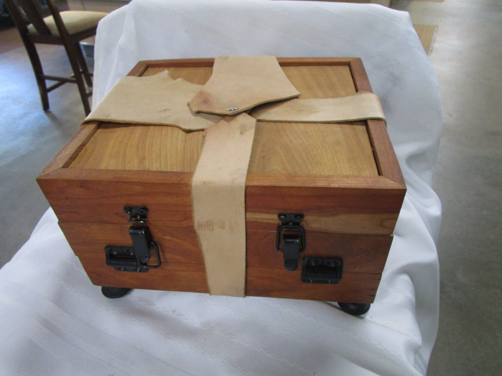 Scout Pochade Box for Oil Acrylic Artists Artist Box Wood 