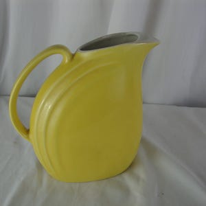 Vintage Hall USA Nora Sunshine Yellow Ceramic Beverage Pitcher with Ice Shield