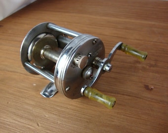 リール SOUTH BEND Anti-Back Lash 1000. Vintage South Bend Level-Winding Anti-Back-Lash Casting Reel