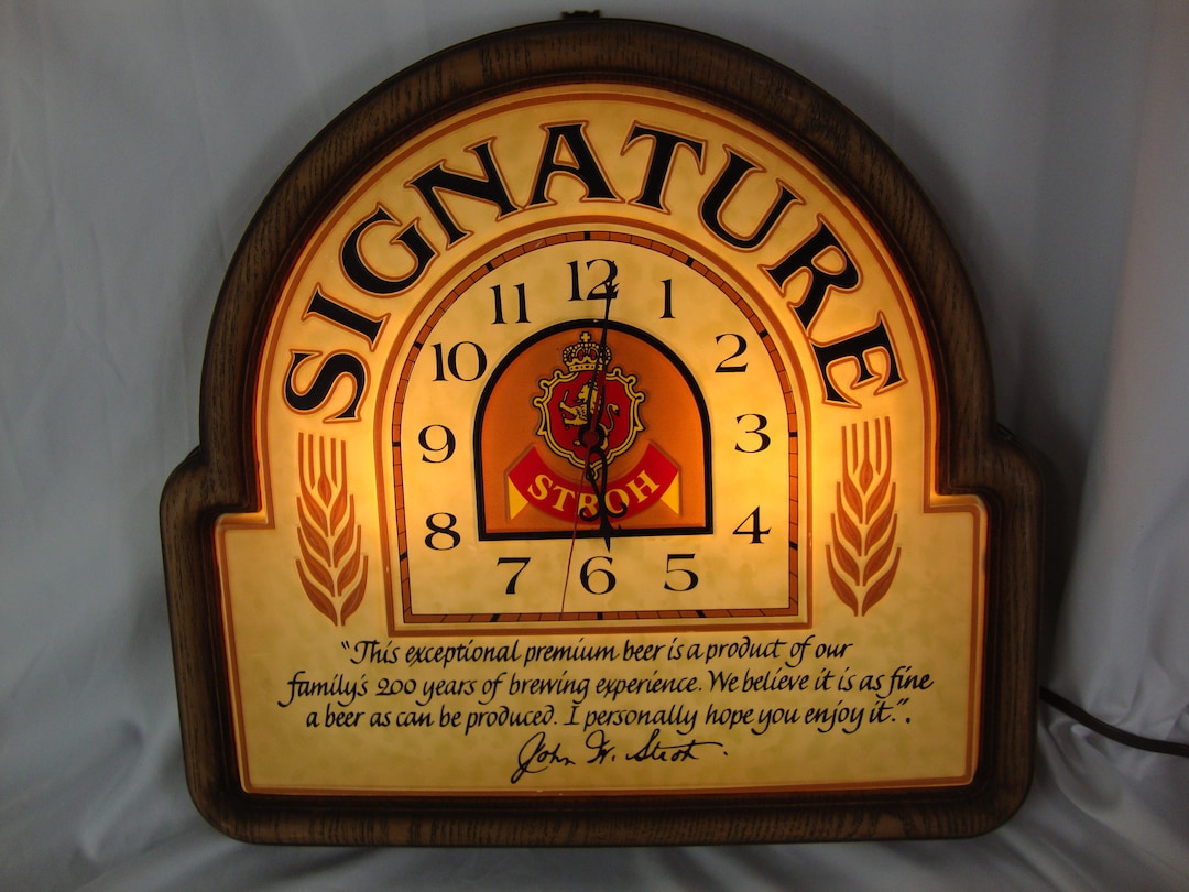 Stroh's Beerのビンテージな壁掛け時計 Vintage Stroh Signature Molded Plastic Electric Man Cave Bar Beer