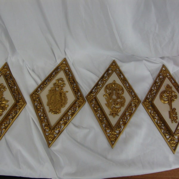 Vintage Syroco Molded Plastic Floral Musical Diamond Wall Decor Set of 4