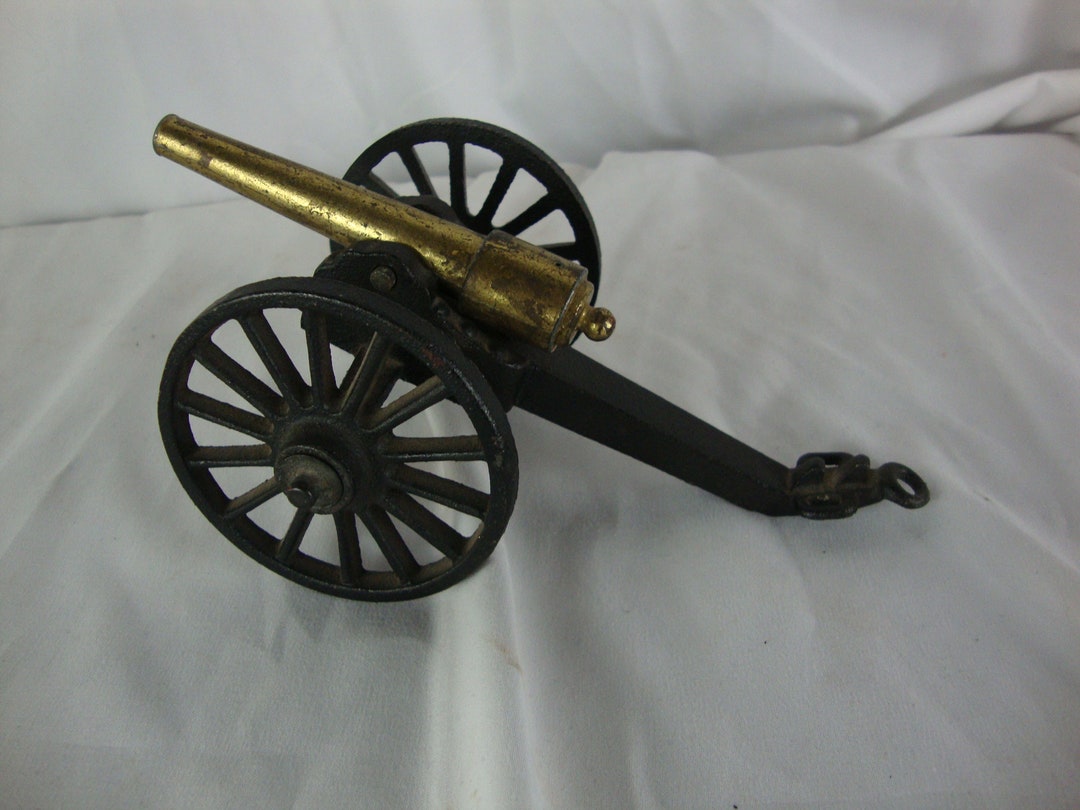 Vintage Penn Craft USA Cast Iron & Brass Wheeled Military Cannon