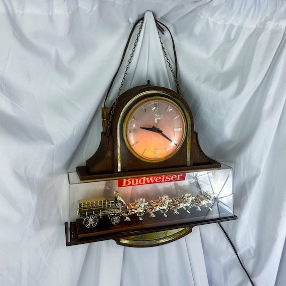 1982 Budweiser Hanging Light-up Clydesdale Coach Bar Clock - Etsy