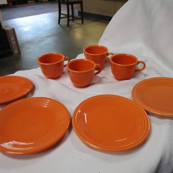 Fiestaware Orange Coffee Tea Mugs and Luncheon Plates Set of 4