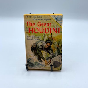 The Great Houdini 1965 Illustrated Paperback Book