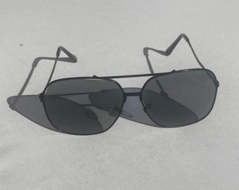 Vintage Pilotenbrille - 70er 80er Vintage Pilotenbrille - Komplett schwarze Sonnenbrille - Retrobrille - Schwarze Farbtöne - 1970er 1980er Vintage