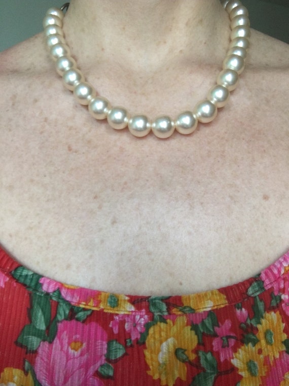 Vintage Faux Pearl Necklace - Fake Pearls - Large… - image 1