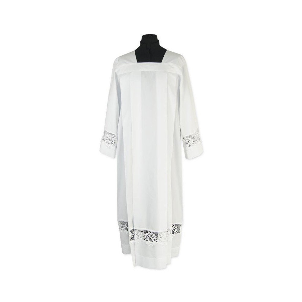 Traditional Priest Alb with pleats, White Alb, Albs for Priest, Catholic Alb, Liturgical Albs, Liturgical Vestments Albs, Exclusive Albs.