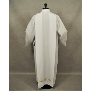 Alba Sacerdotal con pliegues, Alba Blanca, Alba para Sacerdote, Alba Católica, Alba Litúrgica, Alba de Vestiduras Litúrgicas, Regalo de Pastor, imagen 3