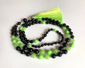 Spring Green and Black Necklace with Tassel, Long Beaded Boho Women Necklace, Long Necklace for Halloween, Everyday Holiday Jewellery, Gift