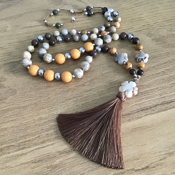 Collier Crazy Agate & Brown Tassel, Charme Floral, Collier de perles jaunes et brunes, Long Collier de pierres précieuses Boho pour femmes, Quartz Mala