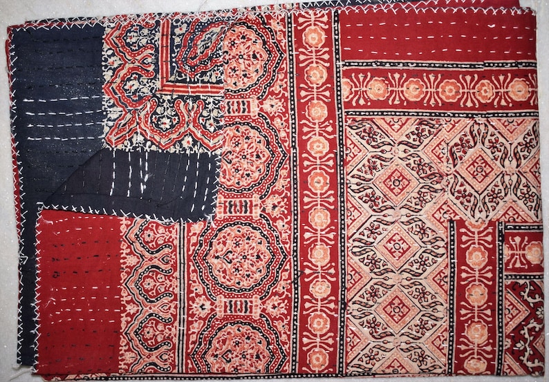 Handmade Bedspread Hand block Ajrak Print Twin size Kantha Quilt Reversible Vintage Indian quilt 100/% Cotton Bedspread Blanket Both side