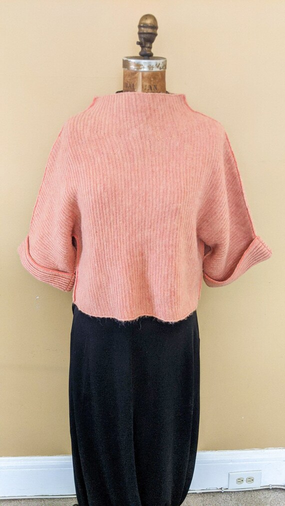 Light pink sweater | size small