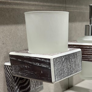 Zahnbürstenständer + Becherglas