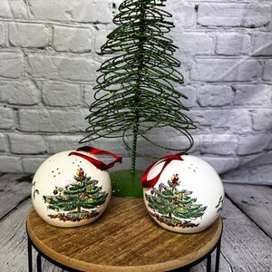 Vintage SPODE England S3324-F Set of 2 Christmas Potpourri Pomander Hanging Balls